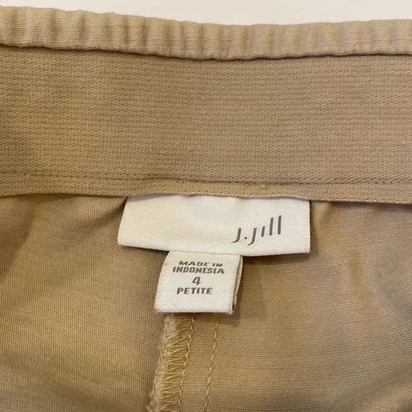 J Jill~Pull on Cropped Pants~Khaki Tan~4 Petite - Picture 6 of 8